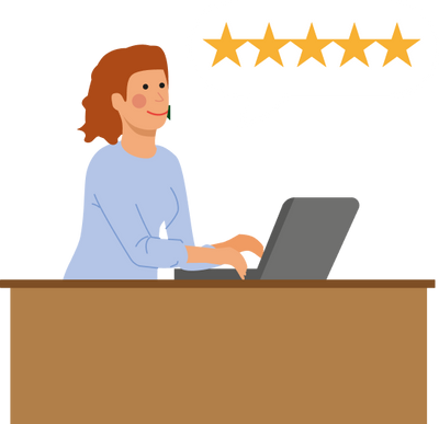 Personne assise à un bureau utilisant un ordinateur portable avec une bulle de dialogue affichant cinq étoiles dorées
